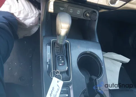 2025 Honda Civic Sport z USA, uszkodzony, nr VIN 2HGFE2F57SH591261